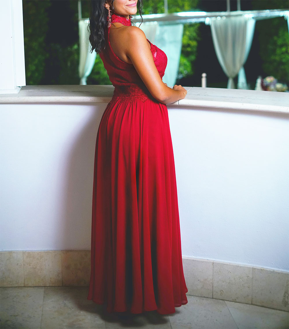 красное длинное платье